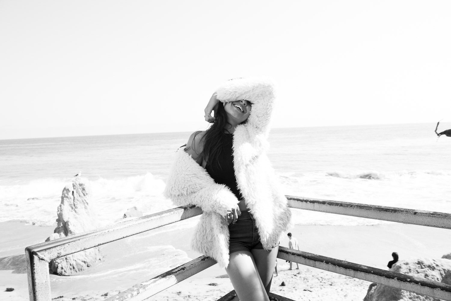 140807_hollisterbw_09_4055